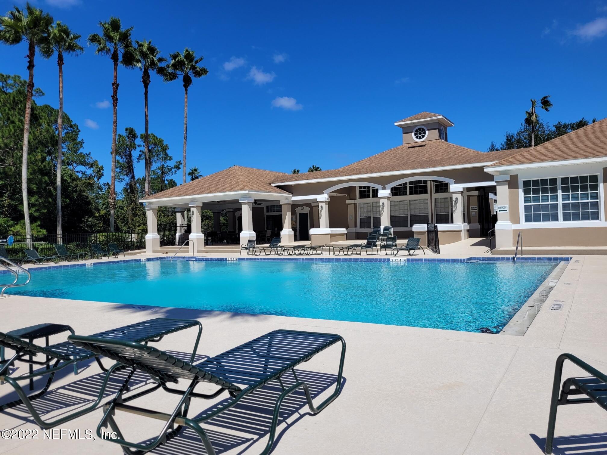 10550 Baymeadows Road, Unit 1019 Jacksonville, FL 32256 - Photo 28 of 36 Gorgeous pool!
