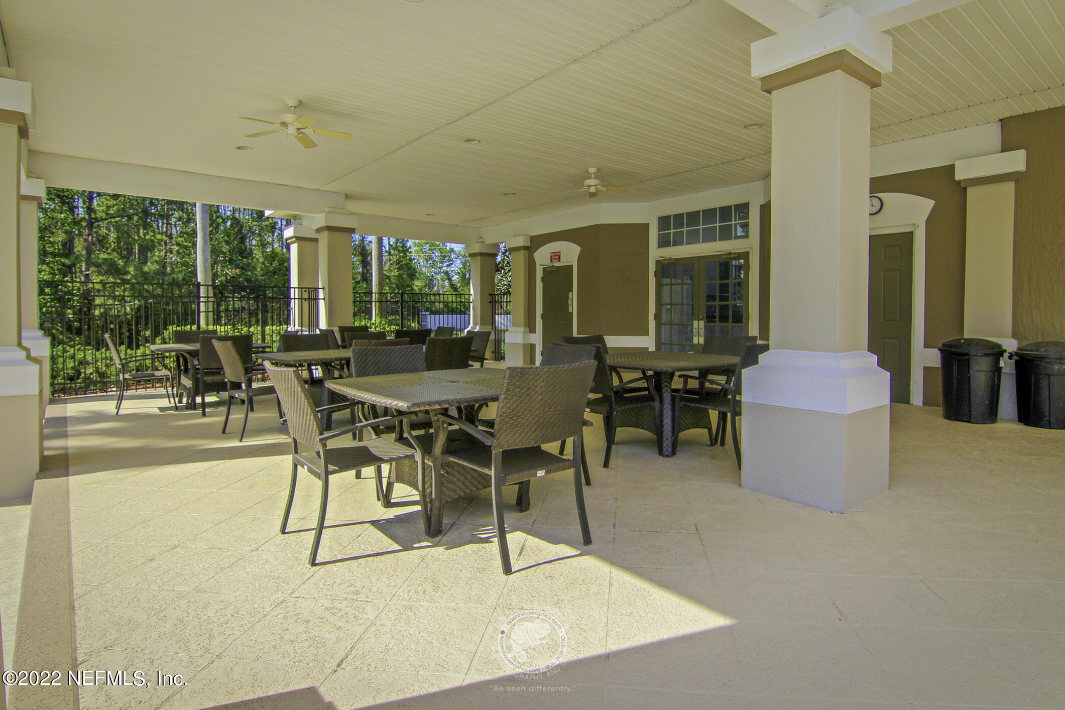 10550 Baymeadows Road, Unit 1019 Jacksonville, FL 32256 - Photo 32 of 36 Covered gathering area