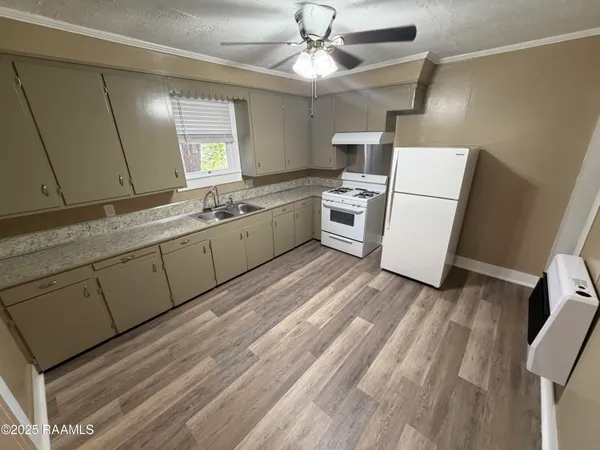 $130,000 | 514 4th Street, Rayne, LA 70578