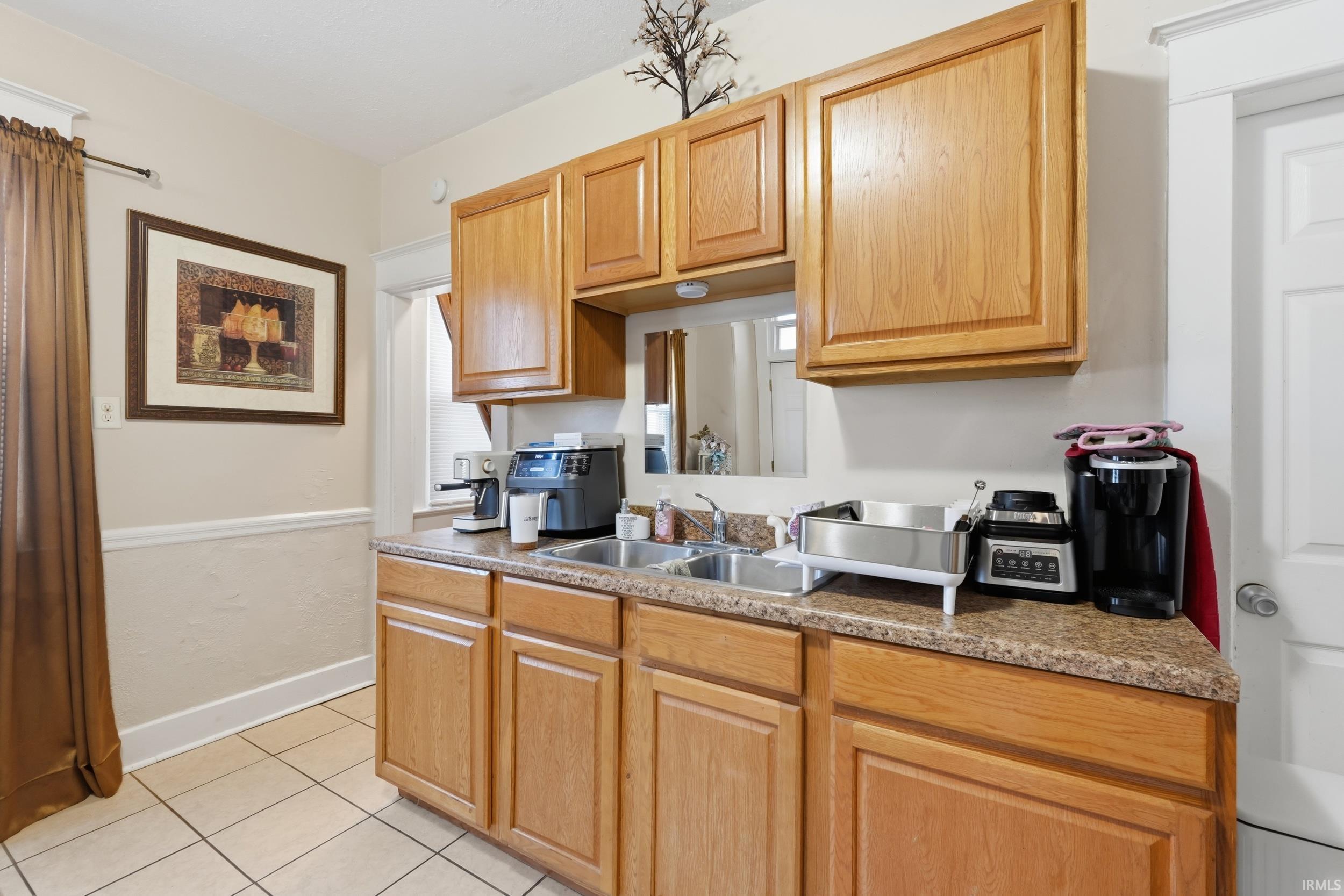 2414 South Wayne Avenue Fort Wayne, IN 46807 - Photo 12 of 36