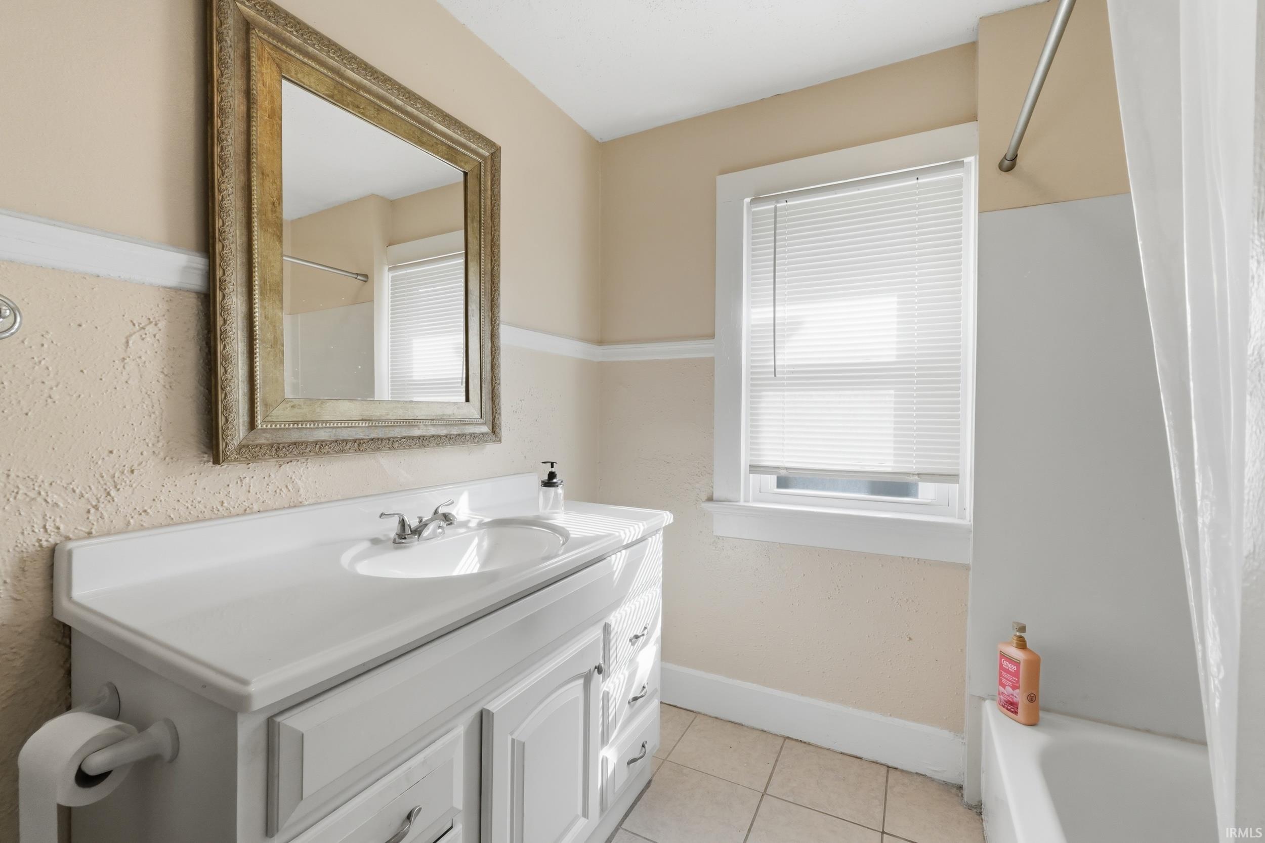 2414 South Wayne Avenue Fort Wayne, IN 46807 - Photo 25 of 36