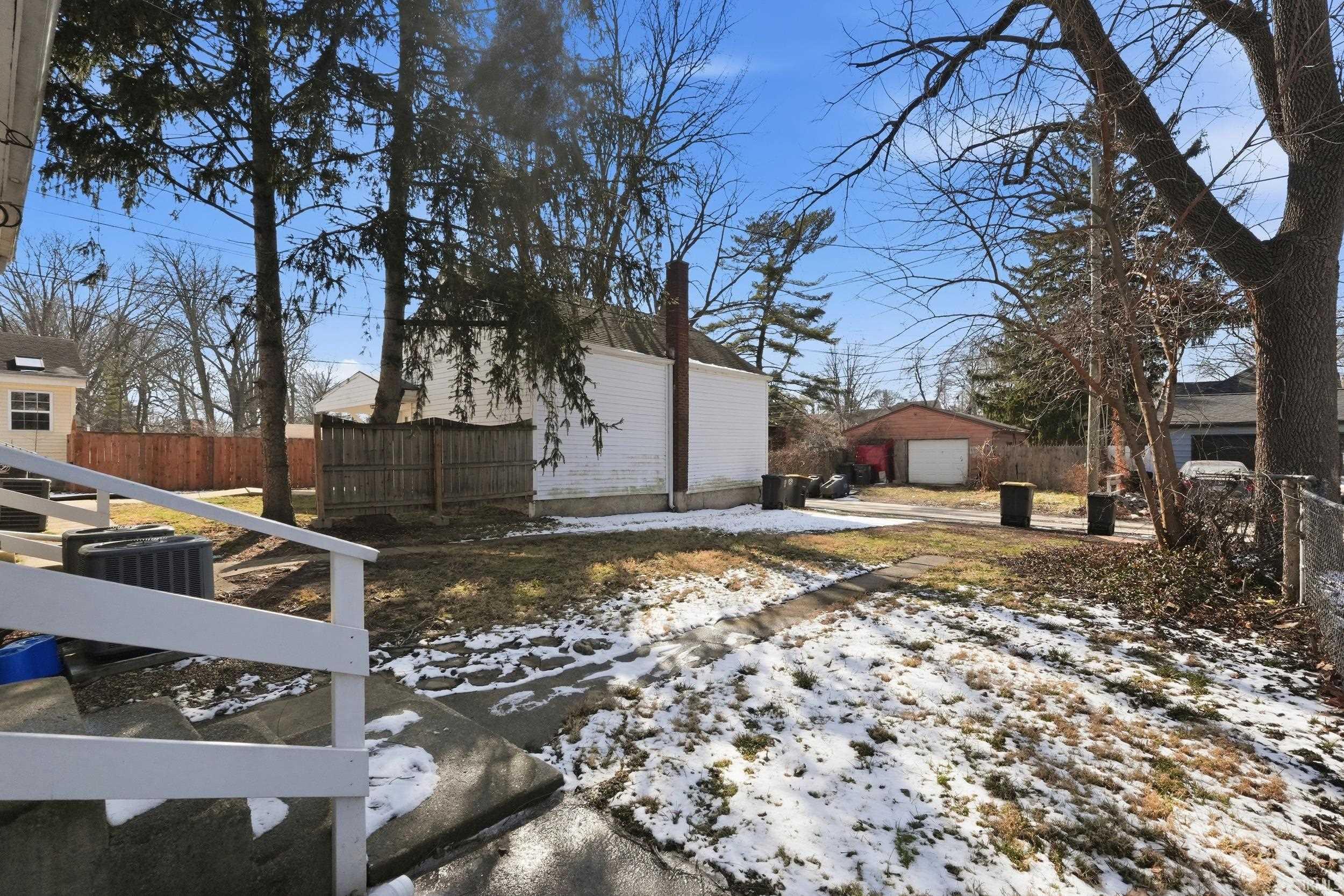 2414 South Wayne Avenue Fort Wayne, IN 46807 - Photo 30 of 36