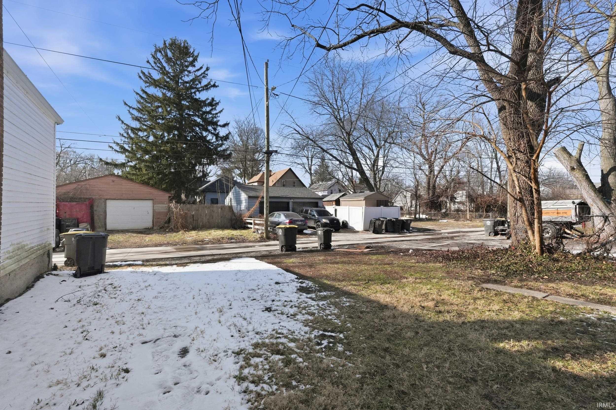 2414 South Wayne Avenue Fort Wayne, IN 46807 - Photo 33 of 36