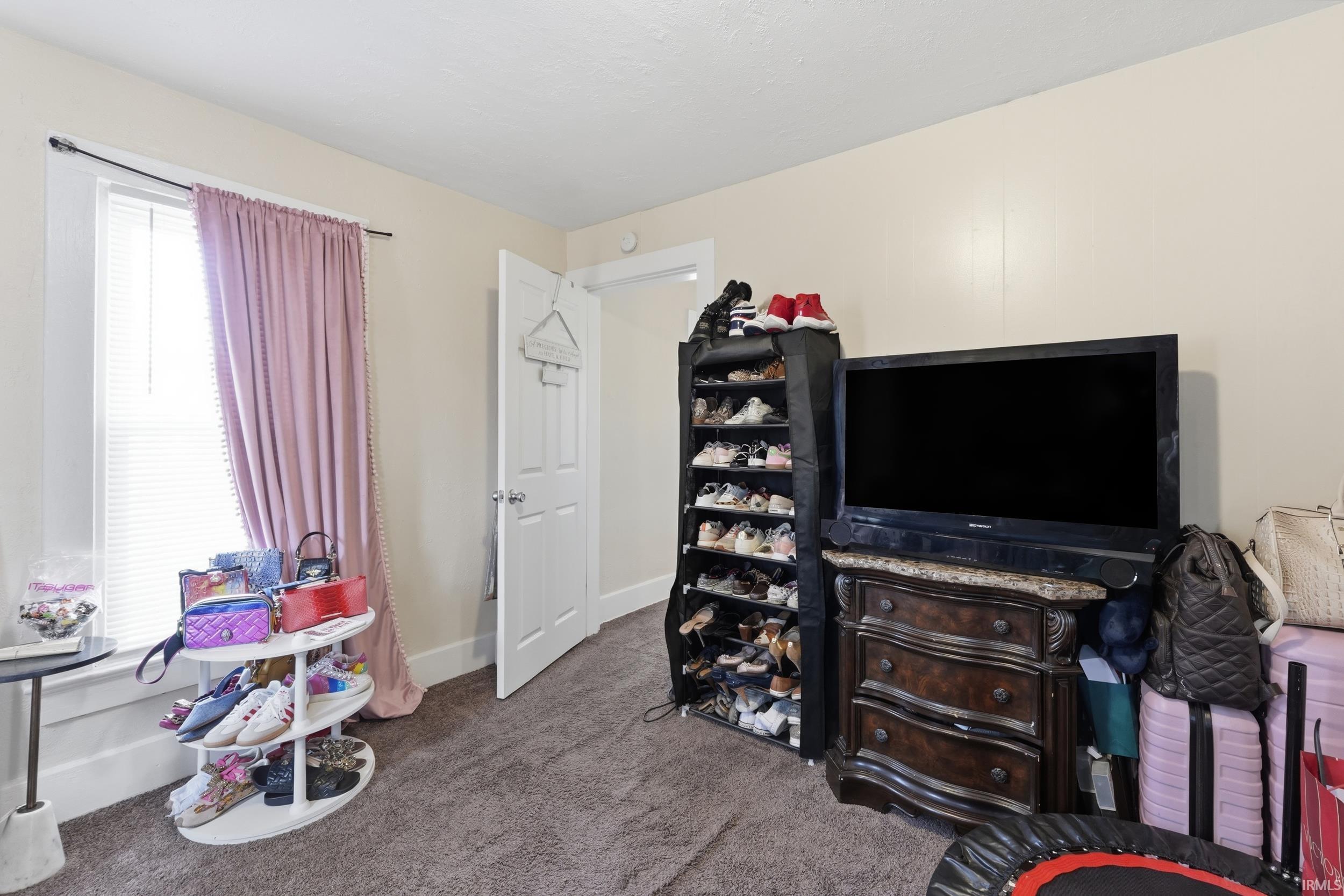 2414 South Wayne Avenue Fort Wayne, IN 46807 - Photo 7 of 36