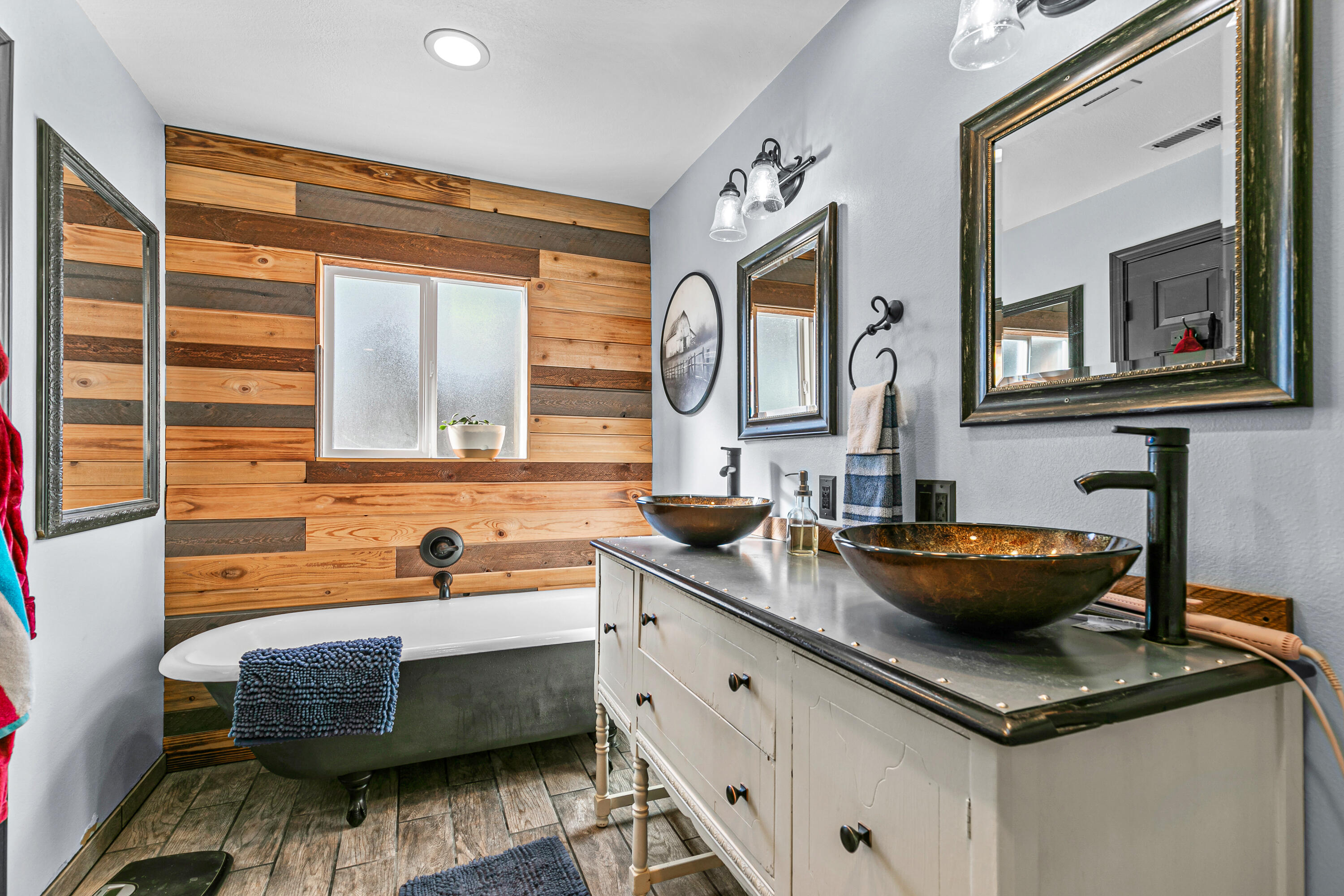 3985 Calhoun Road Medford, OR 97501 - Photo 13 of 30 Gallery Image 13