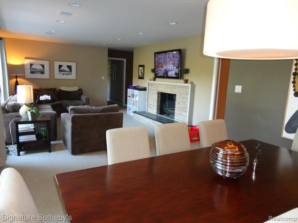 888 Helston Road Bloomfield Hills, MI 48304 - Photo 5 of 16 194.jpg