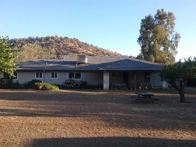 26730 Twin Ponds Road Clovis, CA 93619 - Photo 2 of 10 Gallery Image 2