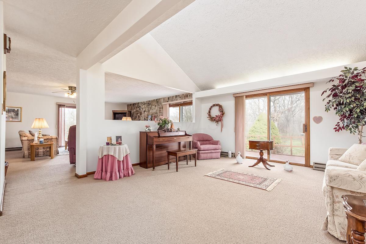 1422 Alton Road Galloway, OH 43119 - Photo 13 of 32 Gallery Image 13