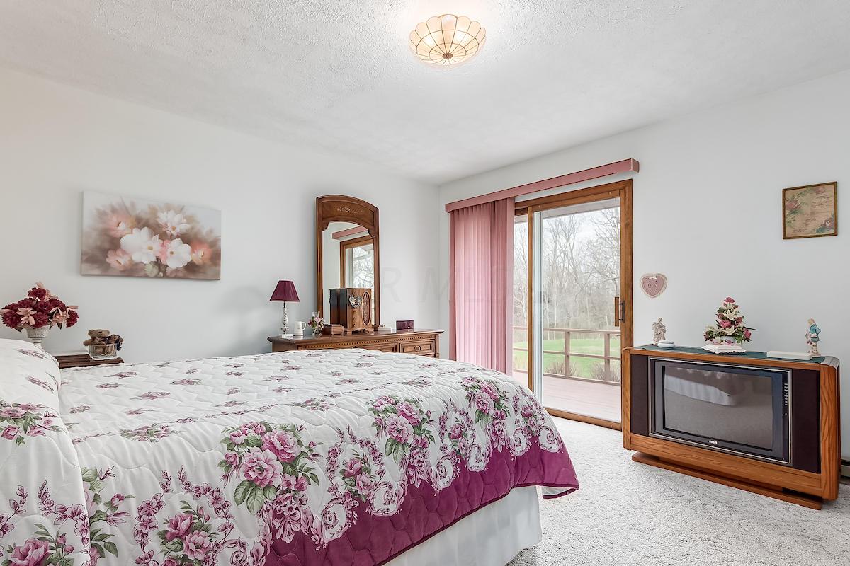 1422 Alton Road Galloway, OH 43119 - Photo 15 of 32 Gallery Image 15