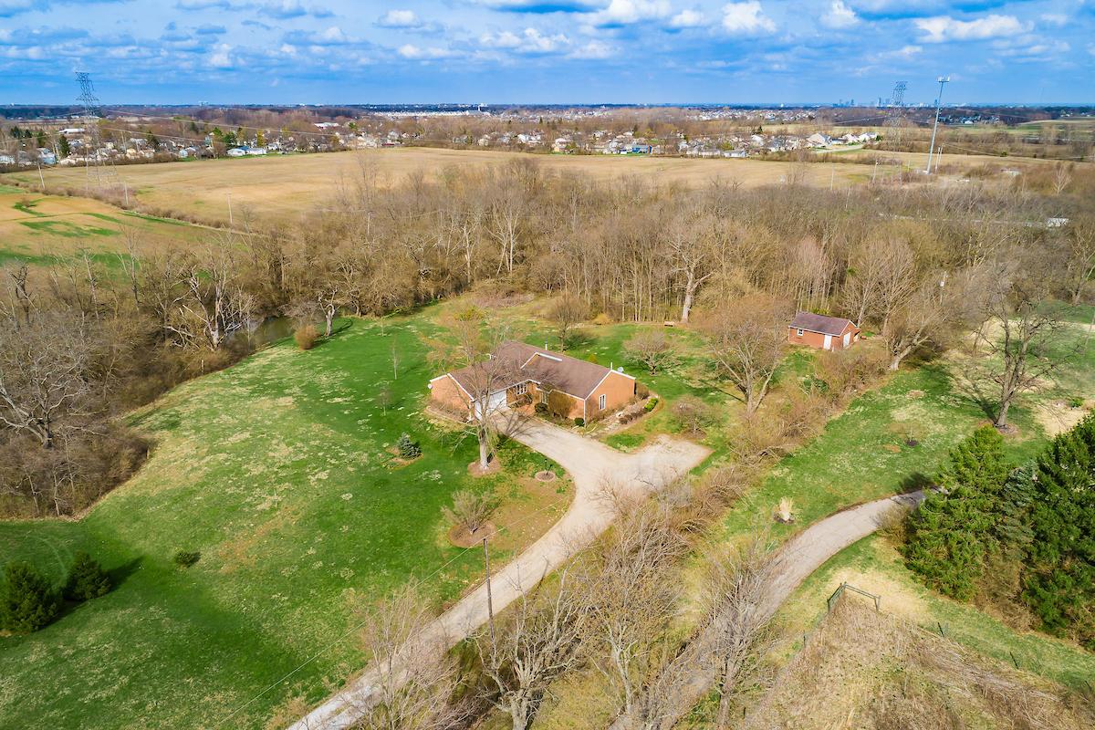1422 Alton Road Galloway, OH 43119 - Photo 2 of 32 Gallery Image 2