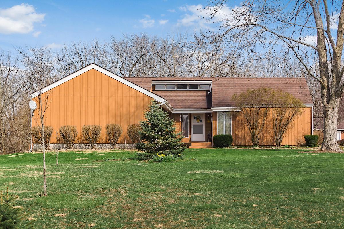 1422 Alton Road Galloway, OH 43119 - Photo 4 of 32 Gallery Image 4