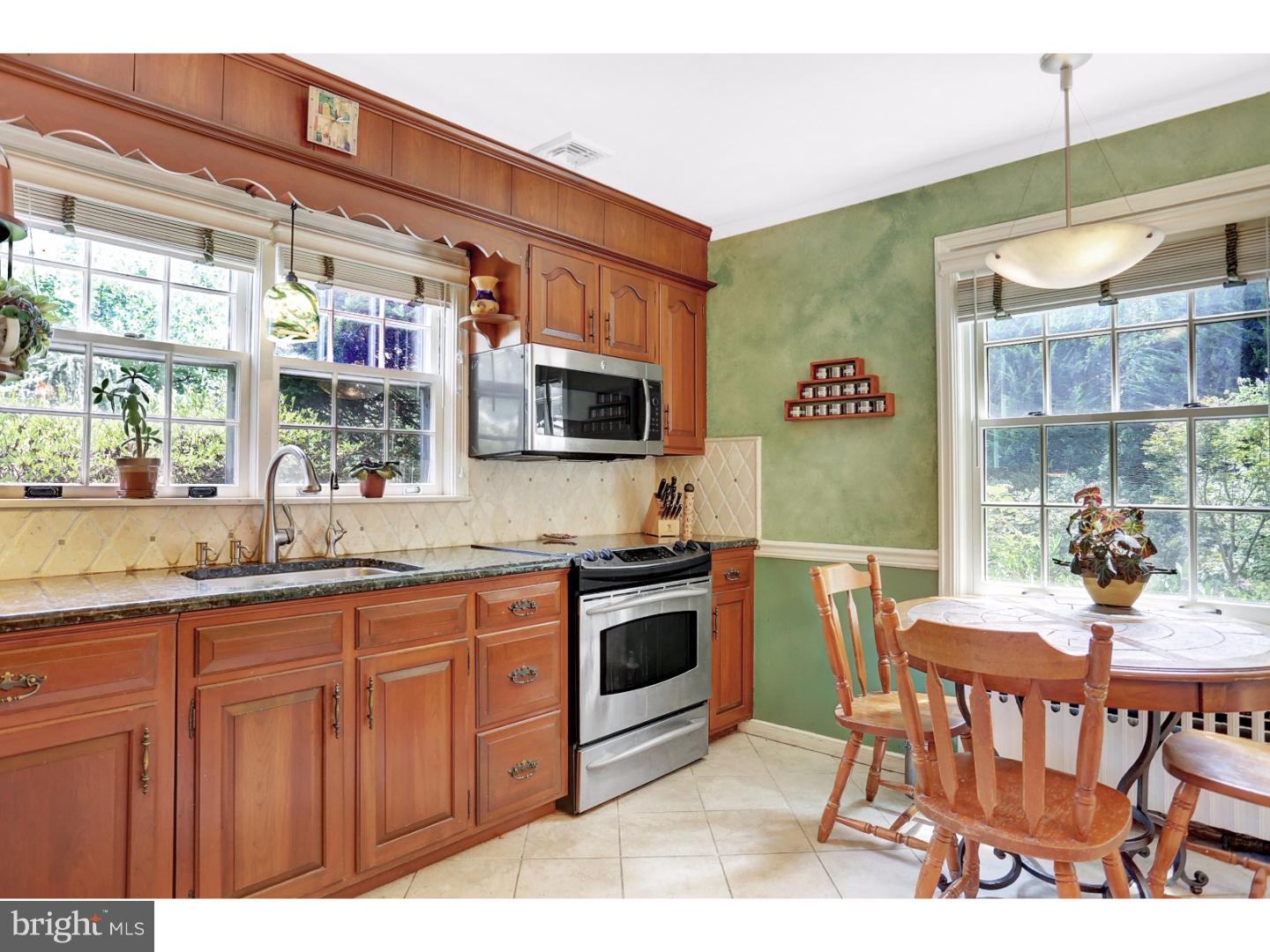 1108 Pleasure Road Lancaster, PA 17601 - Photo 7 of 25 Gallery Image 7