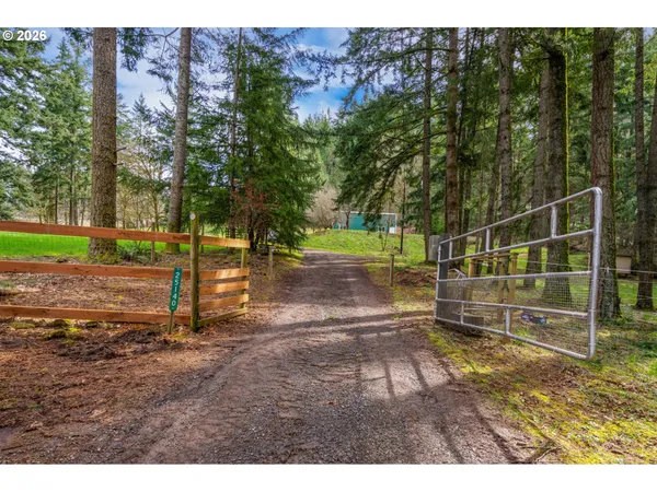 $785,000 | 25140 South Dianne Drive, Beavercreek, OR 97004