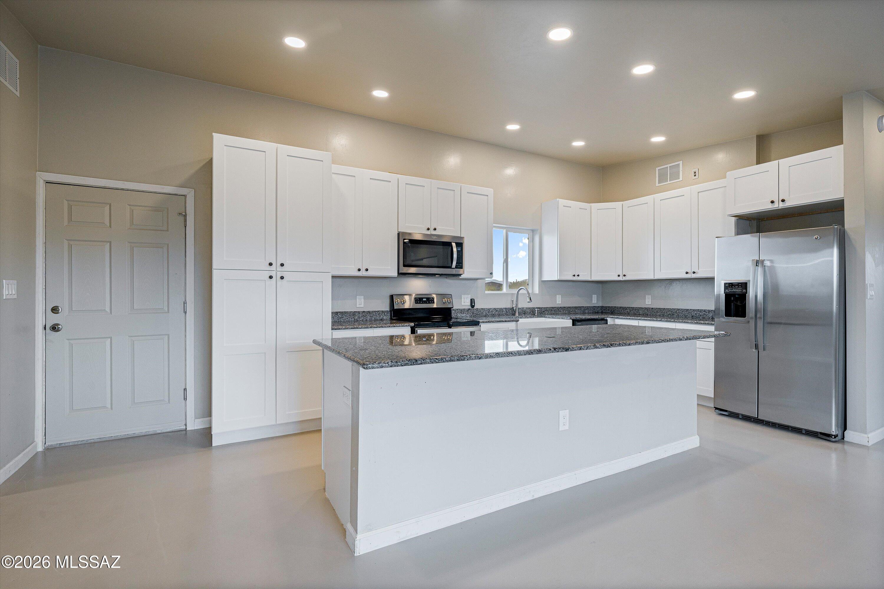 17501 South Wilmot Road Sahuarita, AZ 85629 - Photo 8 of 46