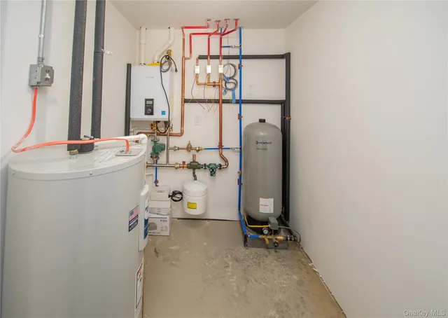 $599,900 | 458 County Rte 50, New Hampton, NY 10958