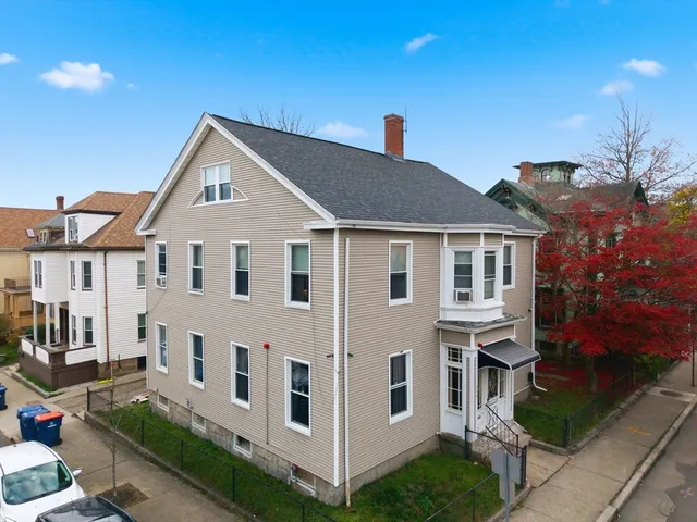 $750,000 | 550 County Street, New Bedford, MA 02740