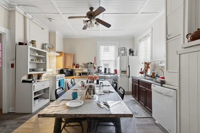 $750,000 | 550 County Street, New Bedford, MA 02740