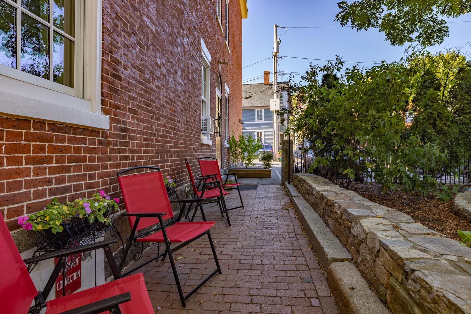 147 State Street, Unit 2 Portsmouth, NH 03801 - Photo 19 of 30