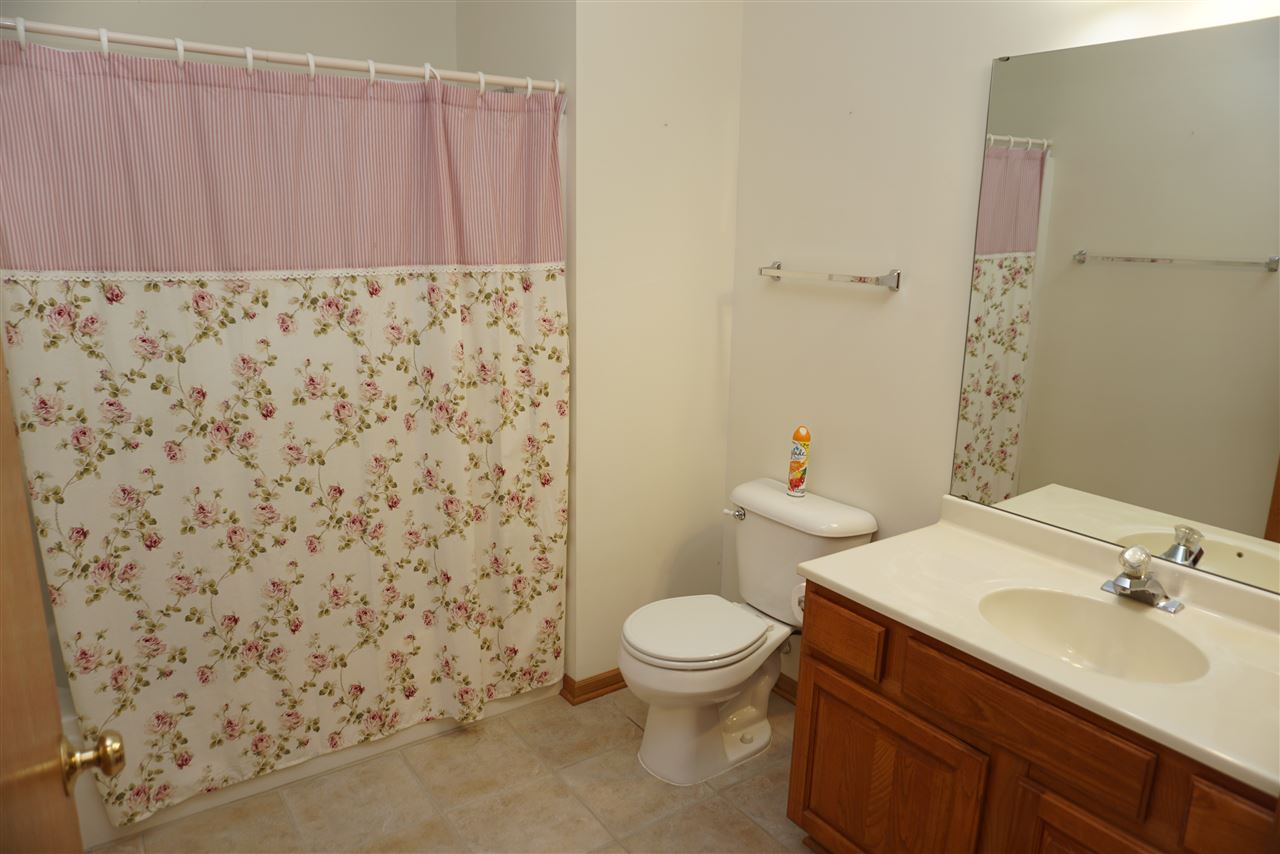 5985 Fox Basin Road Rockford, IL 61108 - Photo 12 of 24 Gallery Image 12