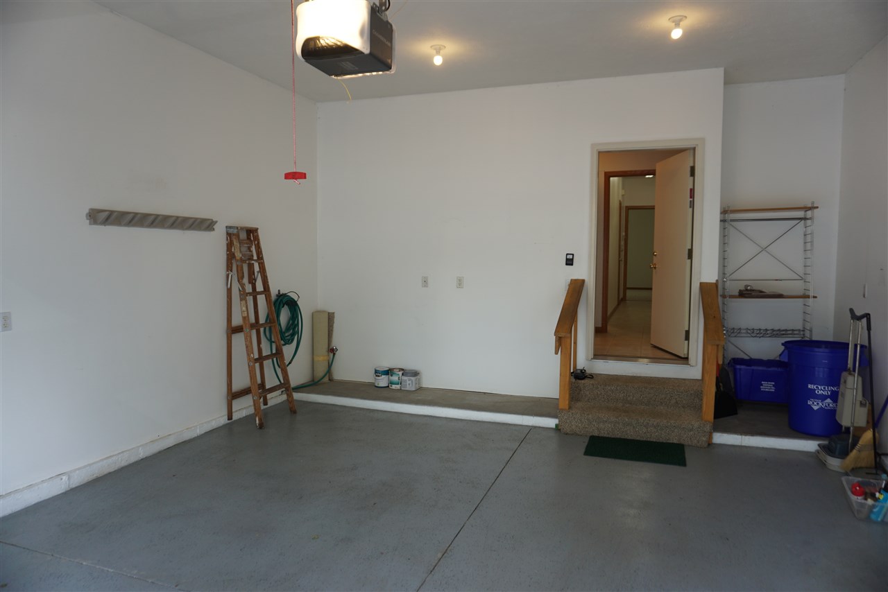 5985 Fox Basin Road Rockford, IL 61108 - Photo 14 of 24 Gallery Image 14