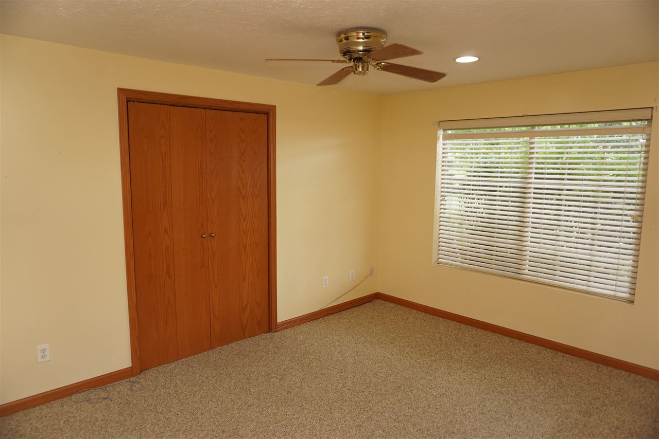 5985 Fox Basin Road Rockford, IL 61108 - Photo 17 of 24 Gallery Image 17