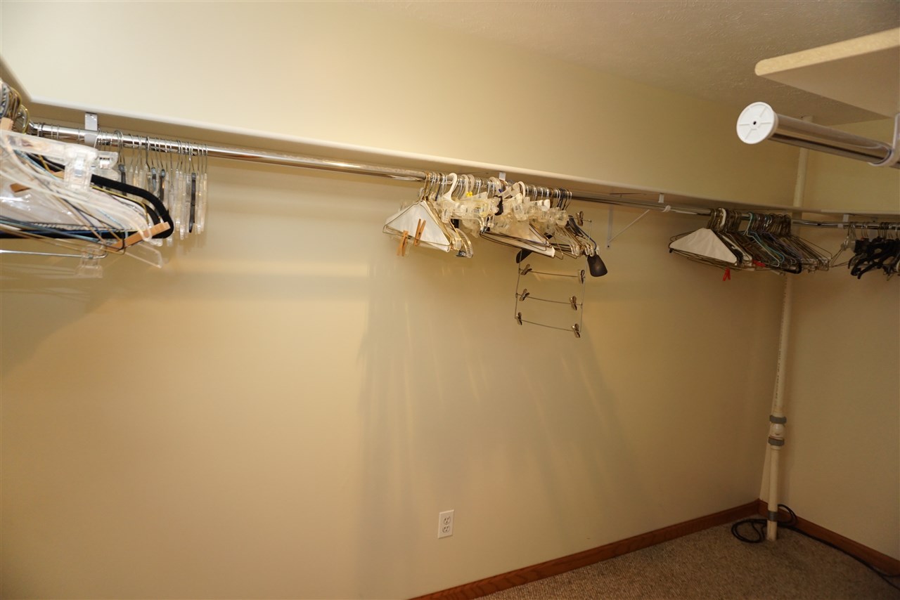 5985 Fox Basin Road Rockford, IL 61108 - Photo 20 of 24 Gallery Image 20
