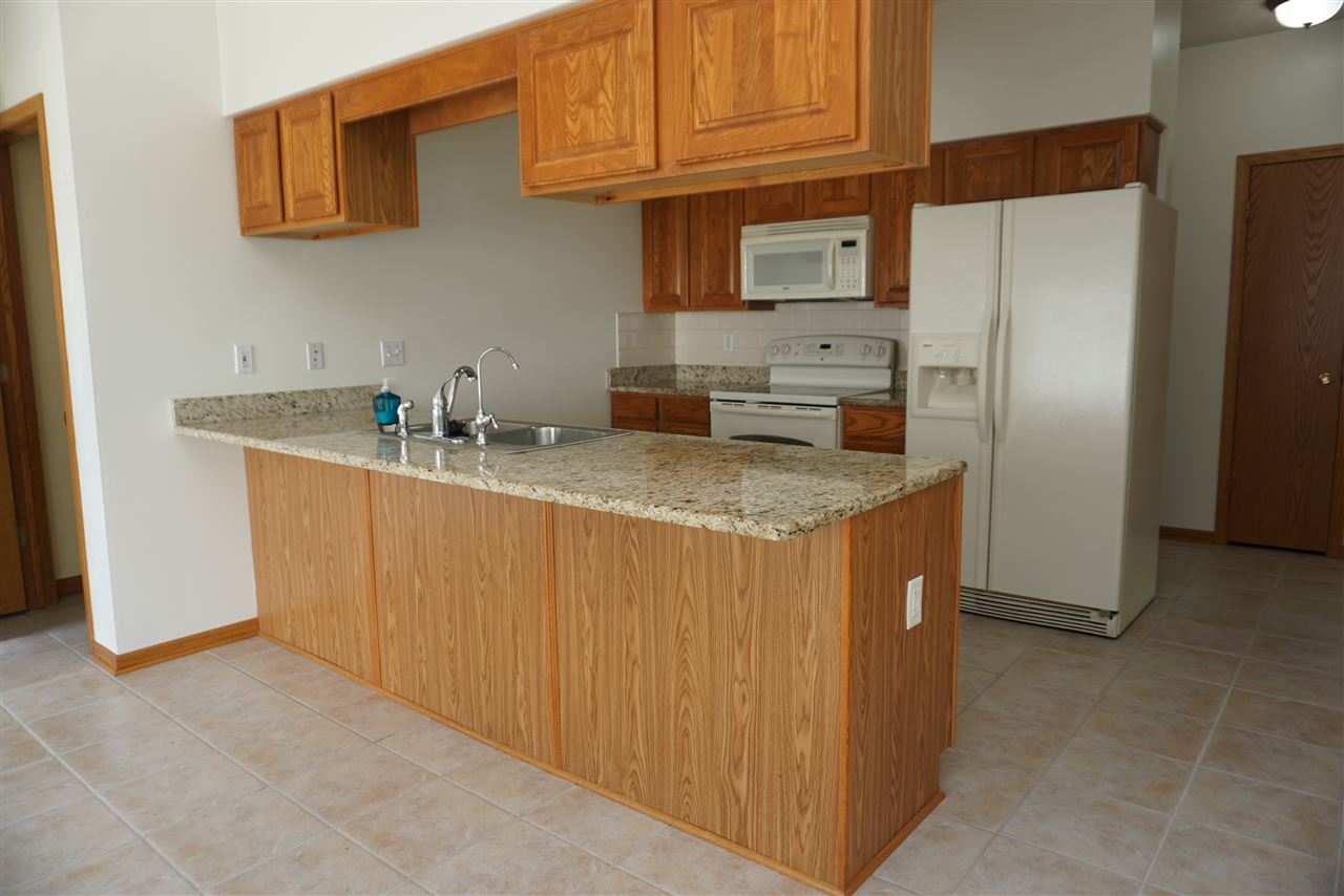 5985 Fox Basin Road Rockford, IL 61108 - Photo 3 of 24 Gallery Image 3