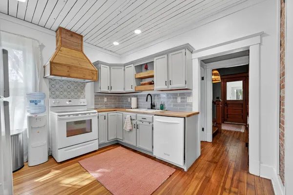 $299,000 | 12 6th Avenue Southeast, Rochester, MN 55904