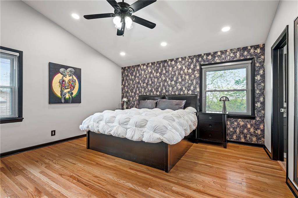 2453 Mt Royal Road Pittsburgh, PA 15217 - Photo 14 of 26 Gallery Image 14