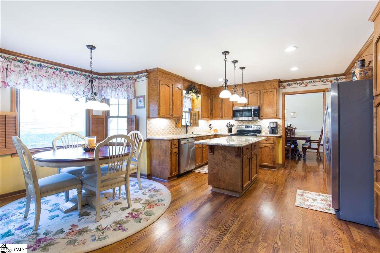 146 Crosswinds Street Greer, SC 29650 - Photo 12 of 36 Gallery Image 12