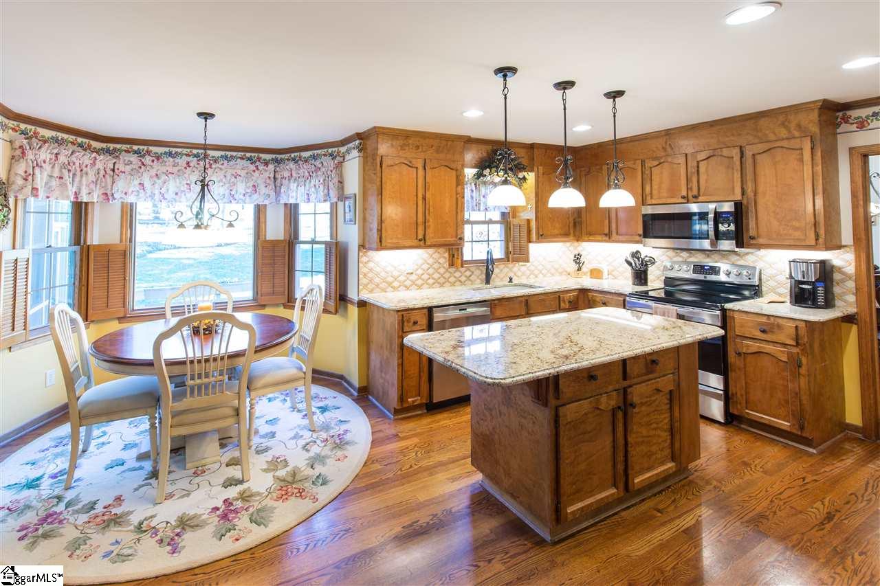 146 Crosswinds Street Greer, SC 29650 - Photo 16 of 36 Gallery Image 16