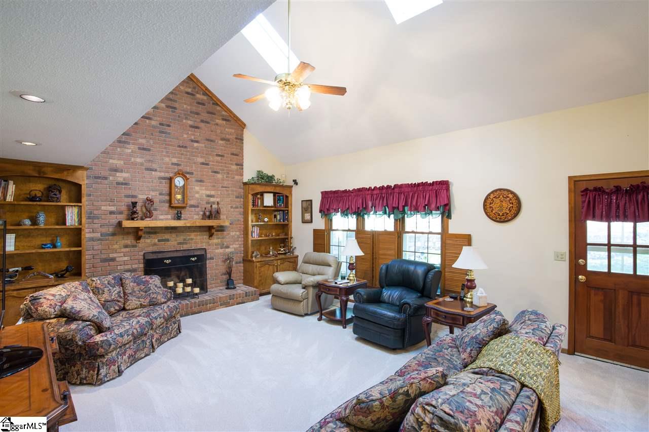 146 Crosswinds Street Greer, SC 29650 - Photo 17 of 36 Gallery Image 17