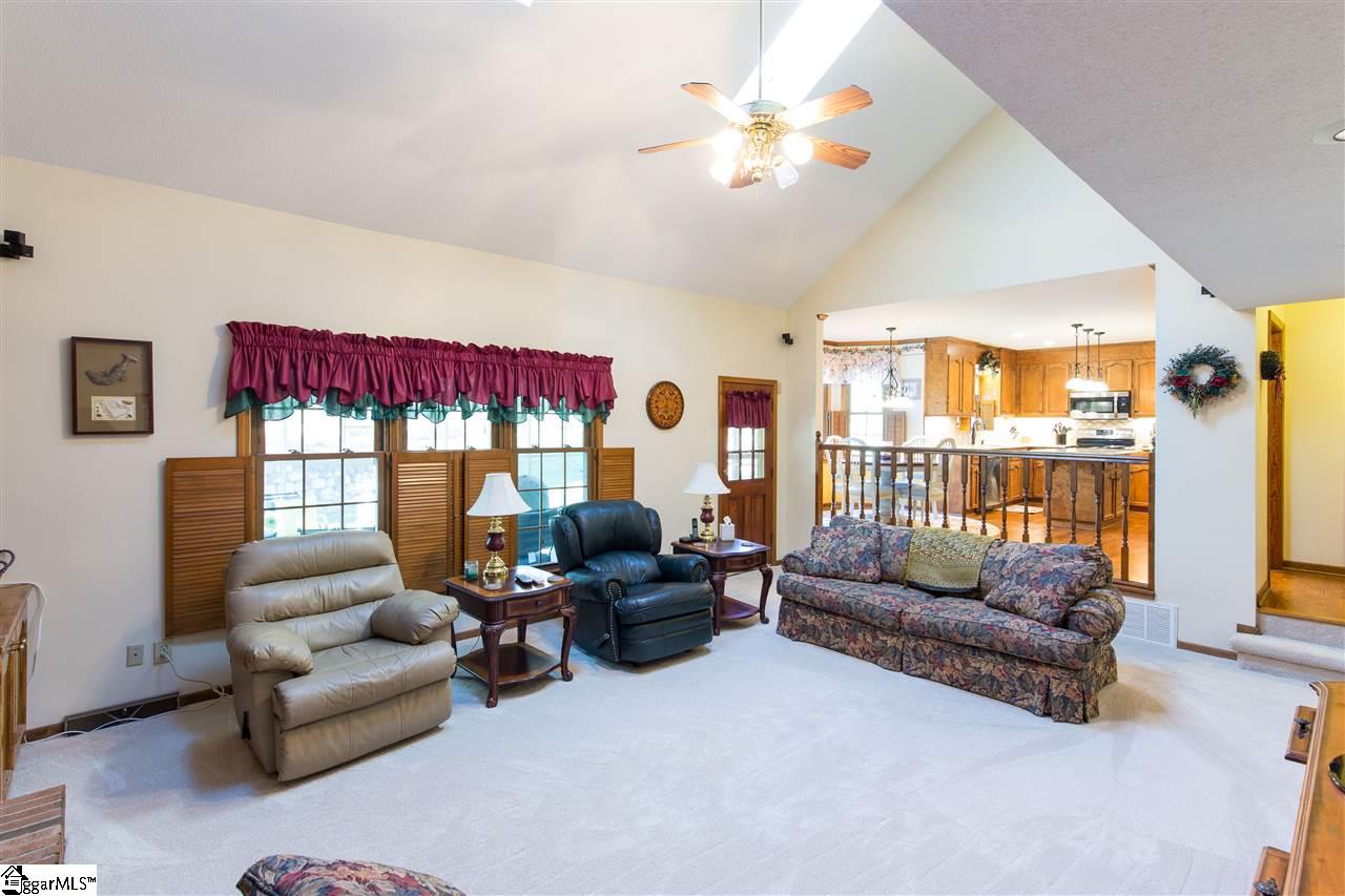 146 Crosswinds Street Greer, SC 29650 - Photo 18 of 36 Gallery Image 18