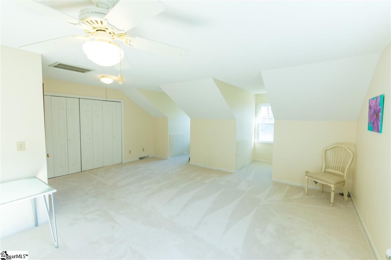 146 Crosswinds Street Greer, SC 29650 - Photo 27 of 36 Gallery Image 27