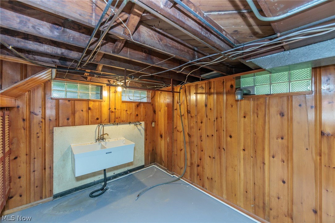4571 East Berwald Road Cleveland, OH 44121 - Photo 24 of 28 Gallery Image 24
