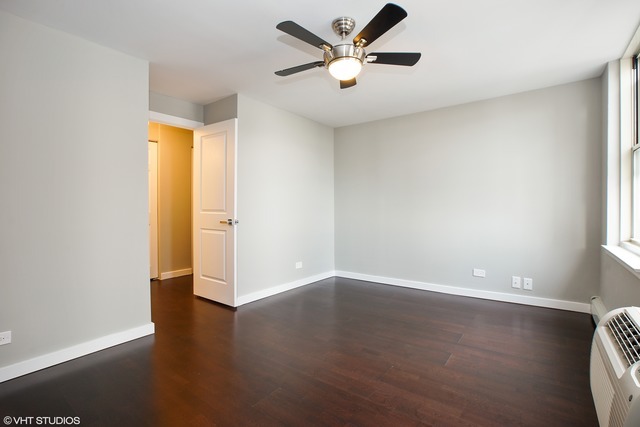 3033 North Sheridan Road, Unit 304 Chicago, IL 60657 - Photo 8 of 10