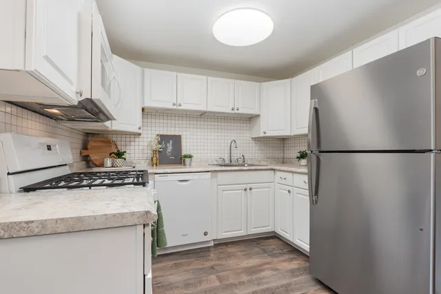 $274,853 | 314 Covehill Court, Unit 314, Schaumburg, IL 60193