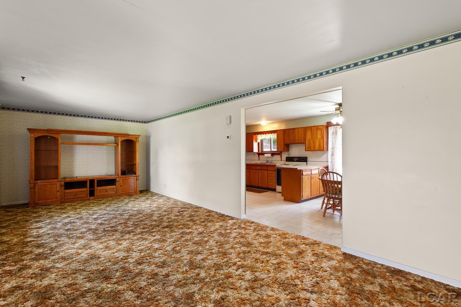 9497 Beecher Road Clayton, MI 49235 - Photo 11 of 42 50186578-696ac606-dbeb-40f3-8b6d-f054a0fc3e09.JPG