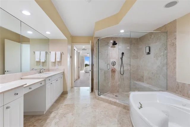 $1,350,000 | 20201 East Country Club Drive, Unit 706, Aventura, FL 33180