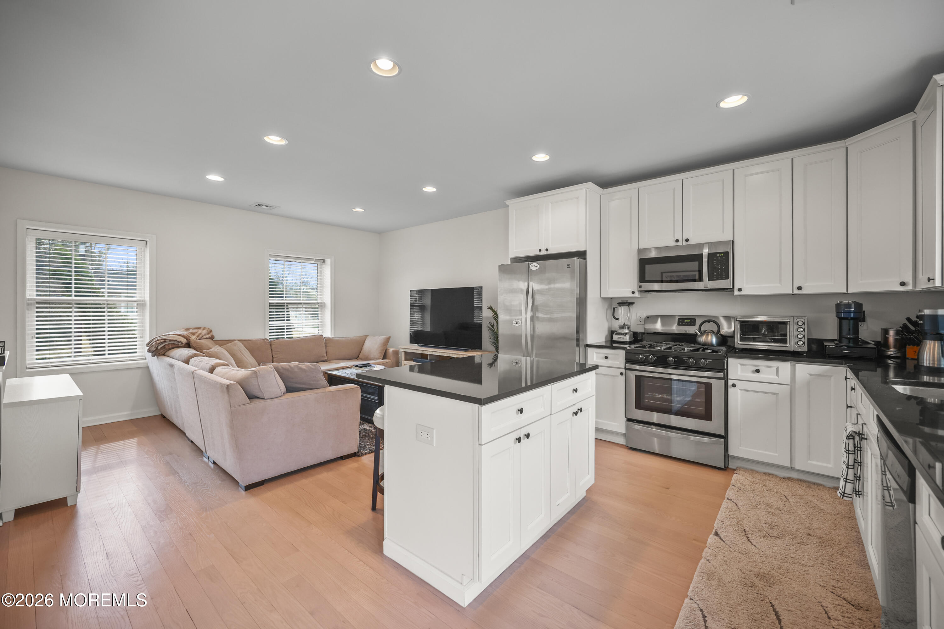 5 Cortland Road Eatontown, NJ 07724 - Photo 12 of 30 13-print-LPM_2800