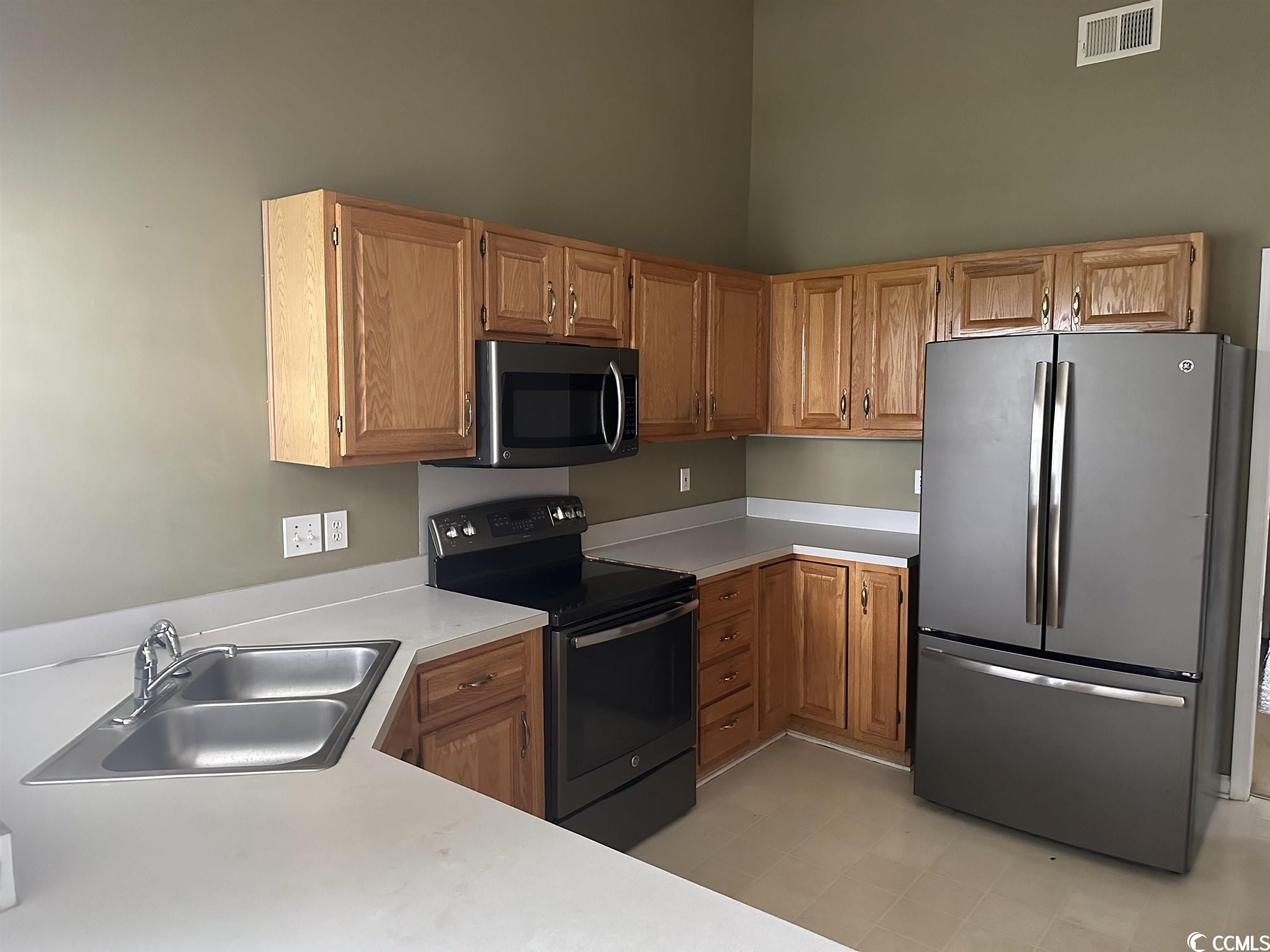 1481 Sedgefield Drive Murrells Inlet, SC 29576 - Photo 4 of 25