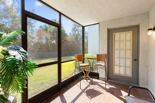 $189,000 | 1270 Southeast Parkview Place, Unit B5, Stuart, FL 34994