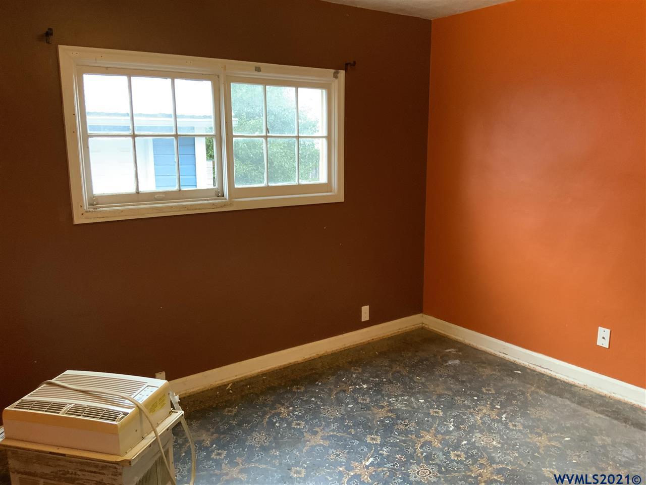 1089 Southwest Church Street Dallas, OR 97338 - Photo 24 of 35 Gallery Image 24