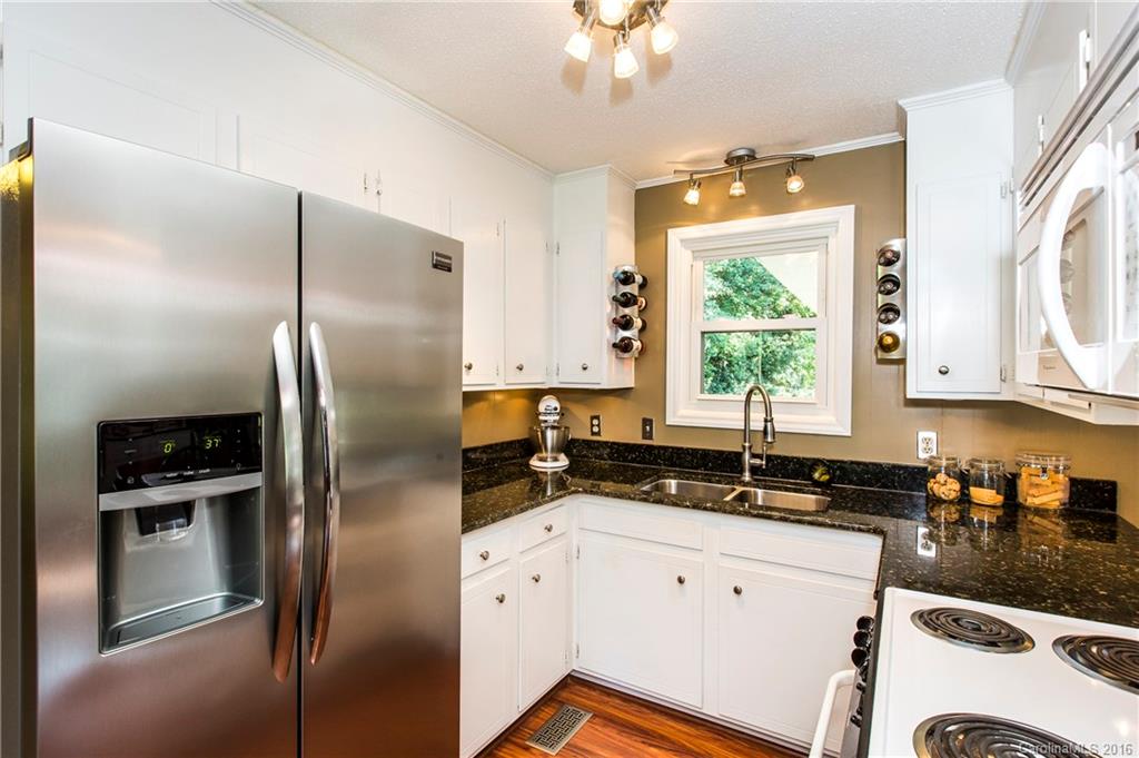 4728 Charlie Hipp Road Charlotte, NC 28214 - Photo 9 of 24 Gallery Image 9