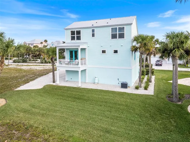 a front view of house with yard