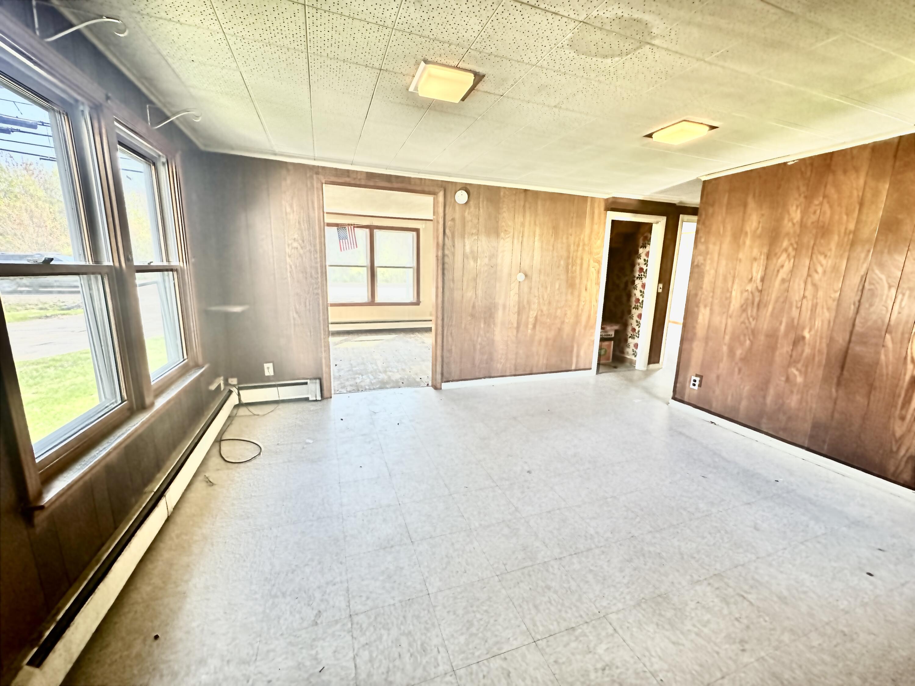 92 Gorham Road Scarborough, ME 04074 - Photo 5 of 8 Dining
