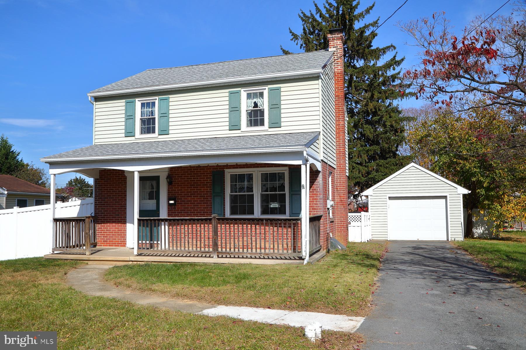 2009 Hemlock Road Lancaster, PA 17603 - Photo 1 of 24 Gallery Image 1