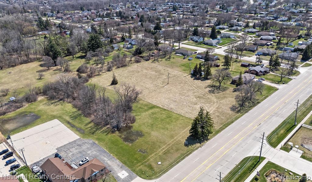 36164 Garfield Road Clinton Township, MI 48035 - Photo 5 of 13