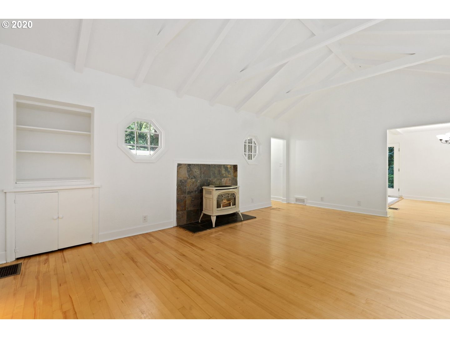 6400 Northwest Cornell Road Portland, OR 97210 - Photo 3 of 32