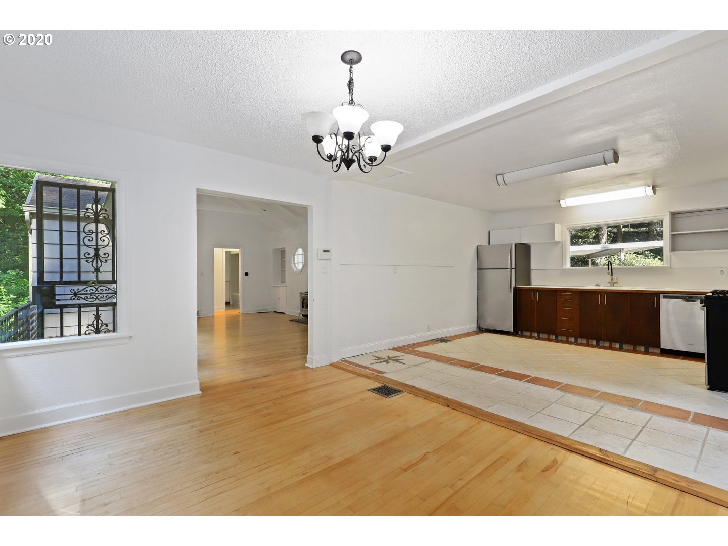 6400 Northwest Cornell Road Portland, OR 97210 - Photo 6 of 32